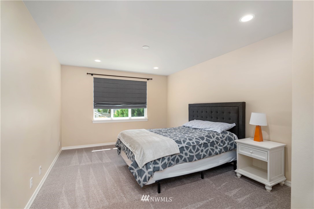 4708 Northeast 1st Place Renton, WA 98059 - Photo 20 of 34 Gallery Image 20