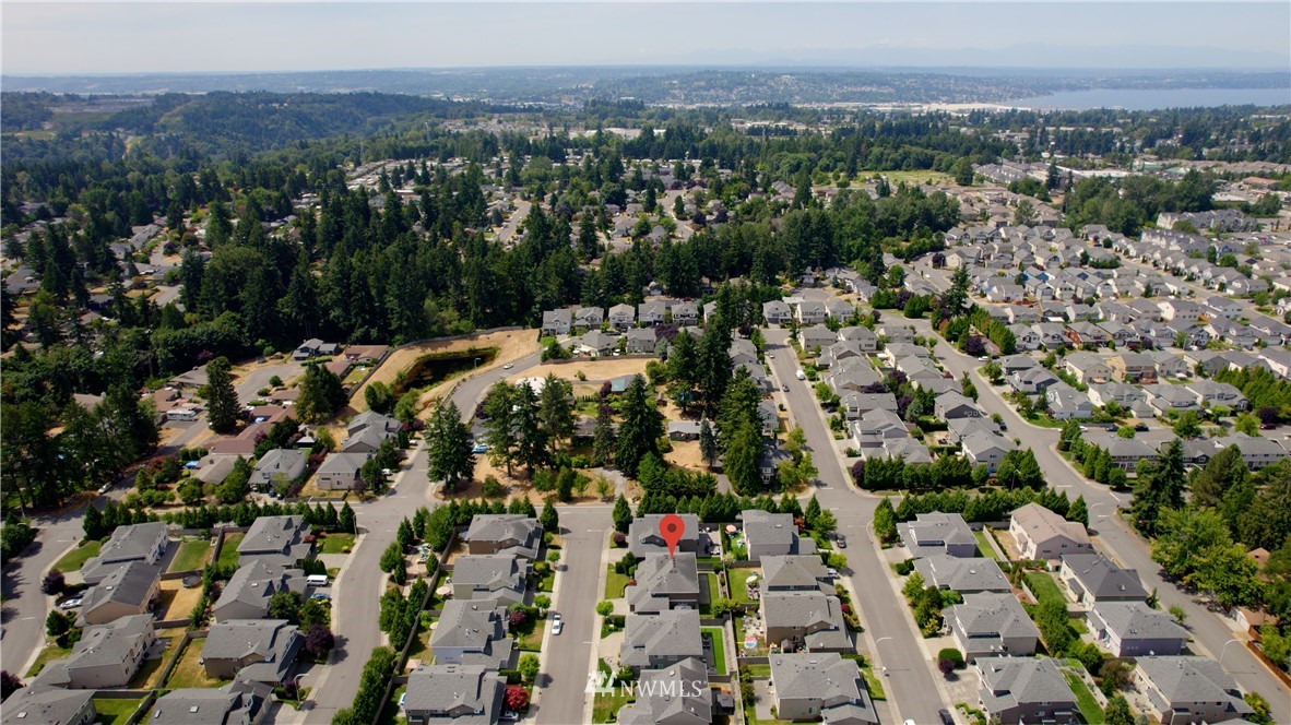 4708 Northeast 1st Place Renton, WA 98059 - Photo 34 of 34 Gallery Image 34