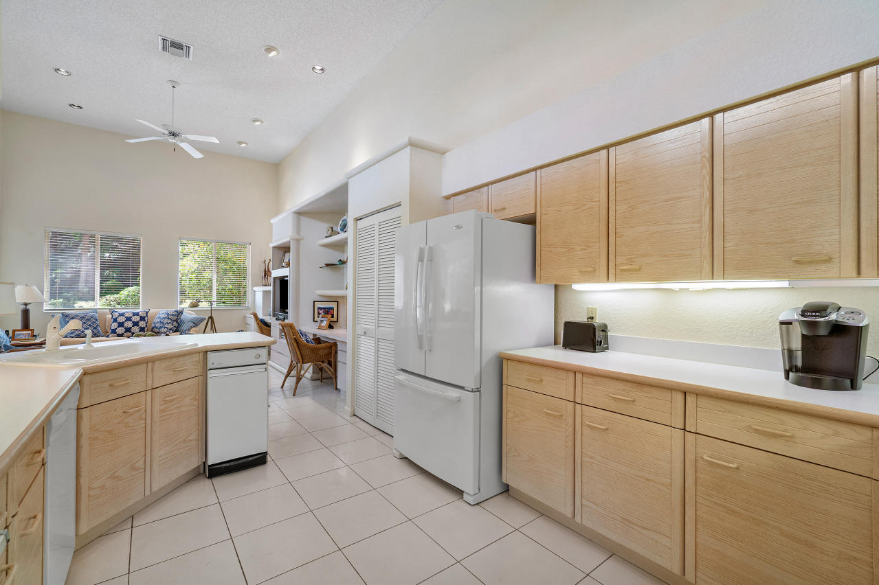 2462 Northwest 66th Drive Boca Raton, FL 33496 - Photo 17 of 55 020-2462Northwest66thDrive-BocaRaton-FL-