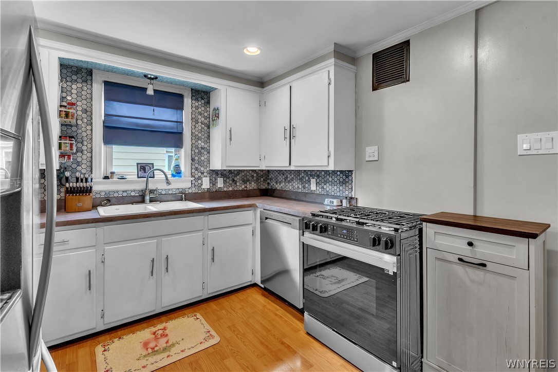 782 Beach Road Cheektowaga, NY 14225 - Photo 11 of 45