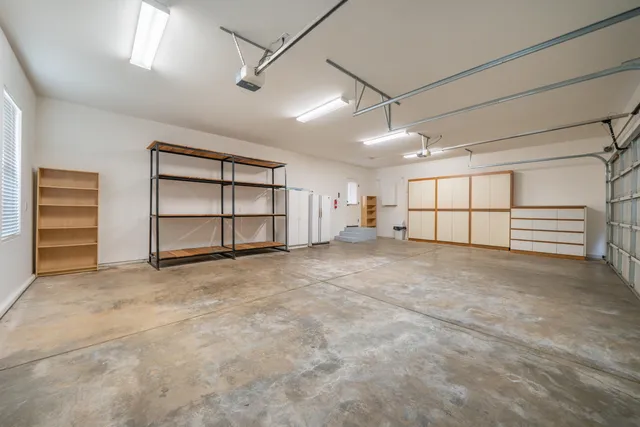 $1,250,000 | 8180 Whispering Oaks Road, Redding, CA 96002