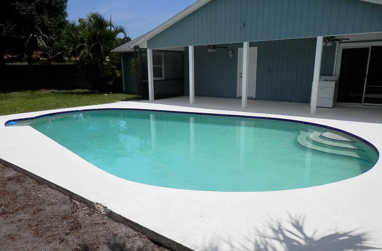 2252 Southeast Flanders Road Port St. Lucie, FL 34952 - Photo 11 of 24 BEAUTIFUL POOL