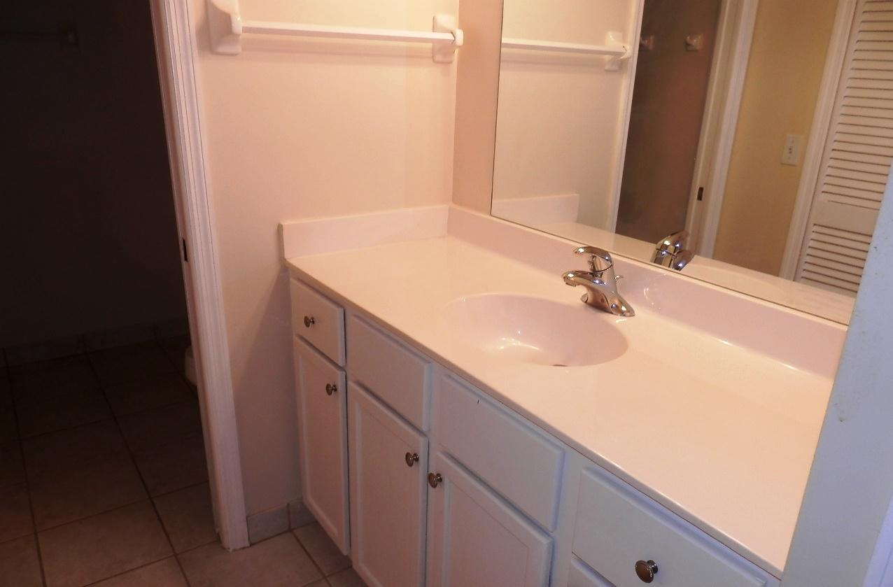 2252 Southeast Flanders Road Port St. Lucie, FL 34952 - Photo 15 of 24 MASTER BATH WITH LARGE VANITY