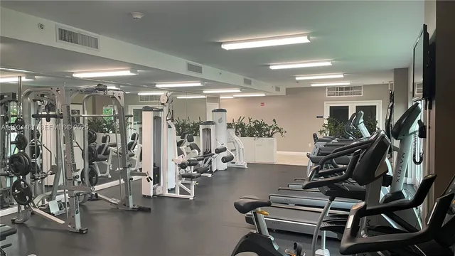 $2,650 | 3000 Coral Way, Unit 1509, Miami, FL 33145