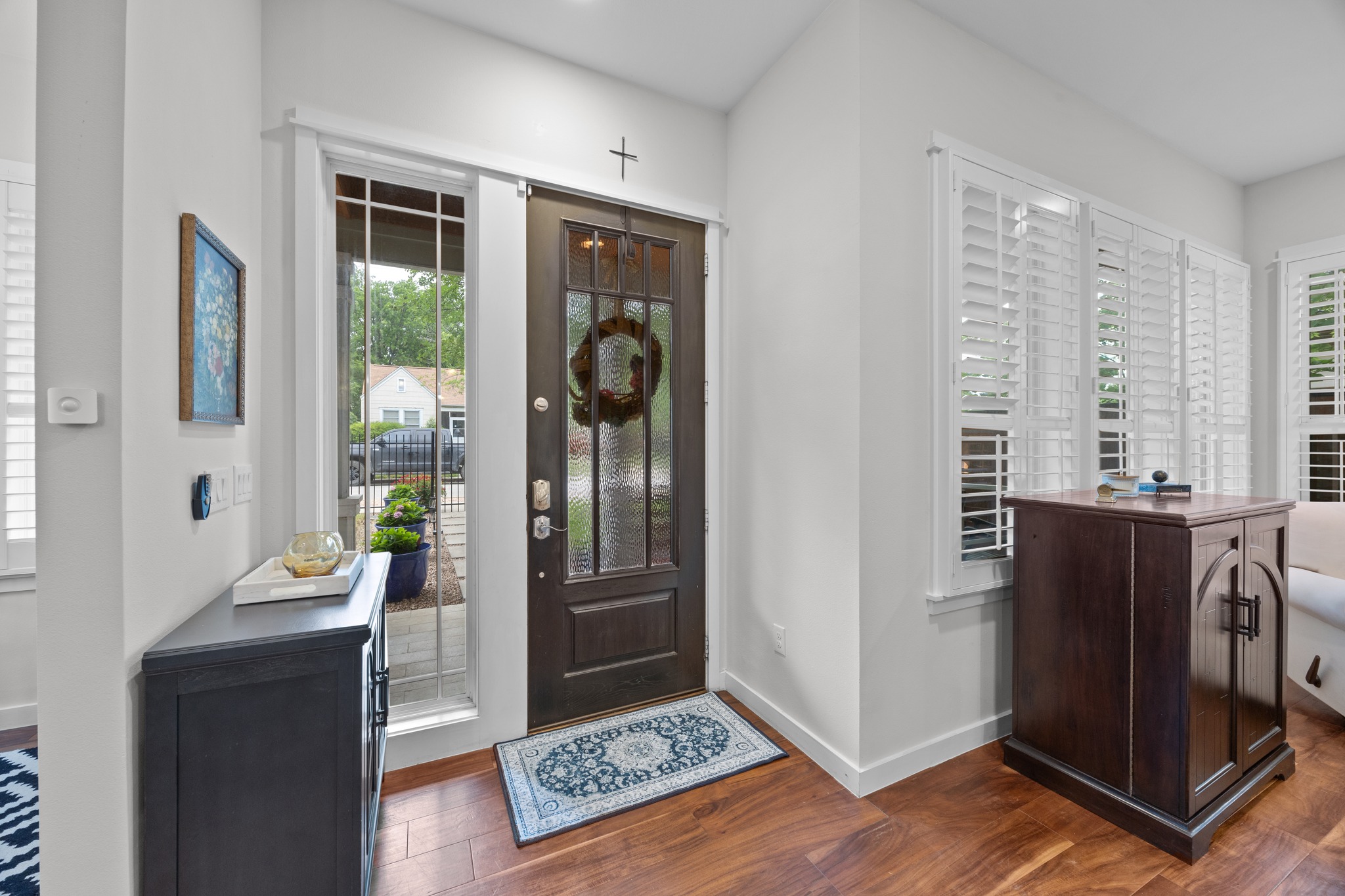 3907 Becker Avenue Austin, TX 78751 - Photo 7 of 33 Welcoming entry. Note the high ceilings throughout the home.