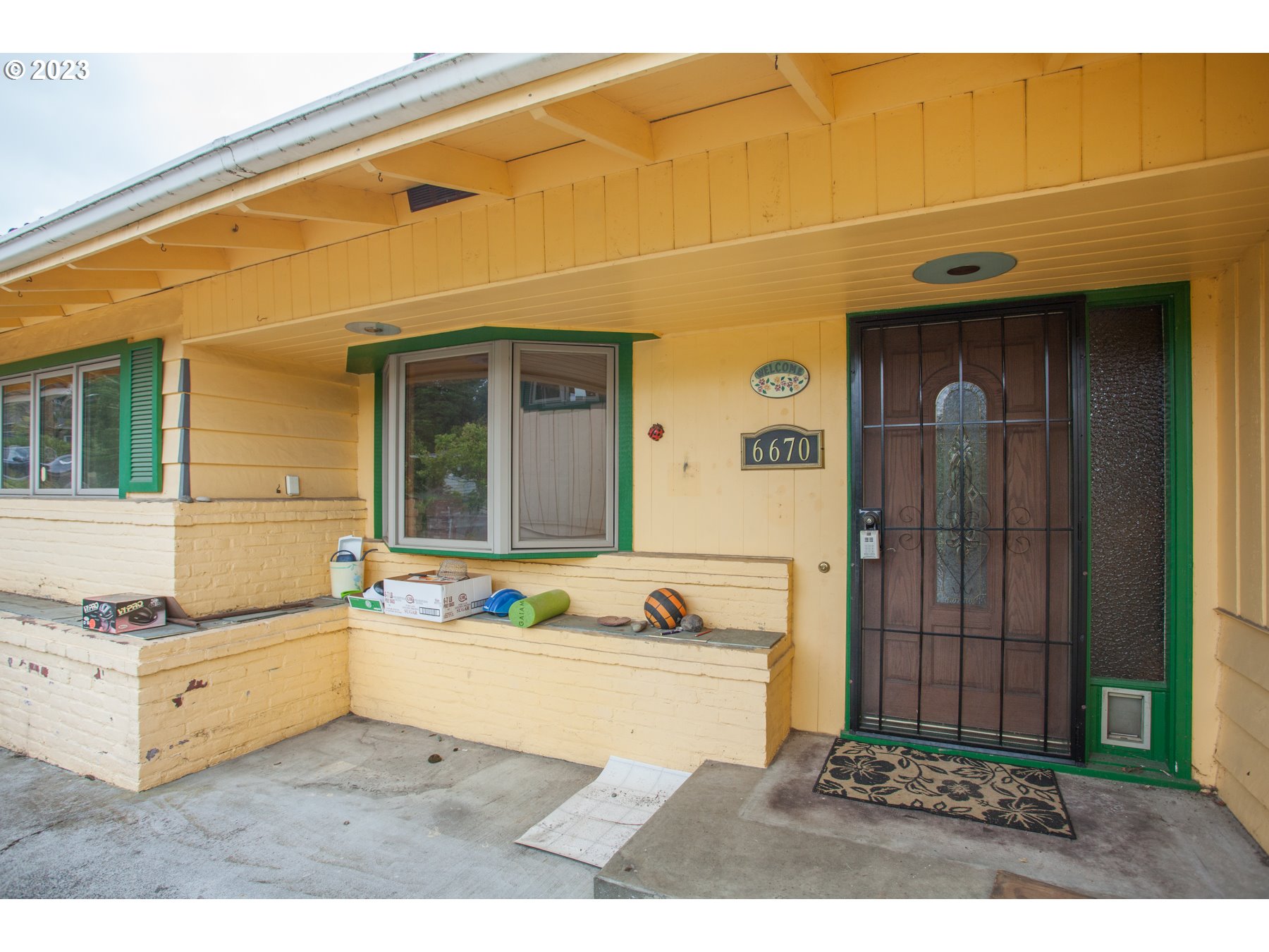6670 Southwest Bancroft Way Portland, OR 97225 - Photo 3 of 39 Gallery Image 3