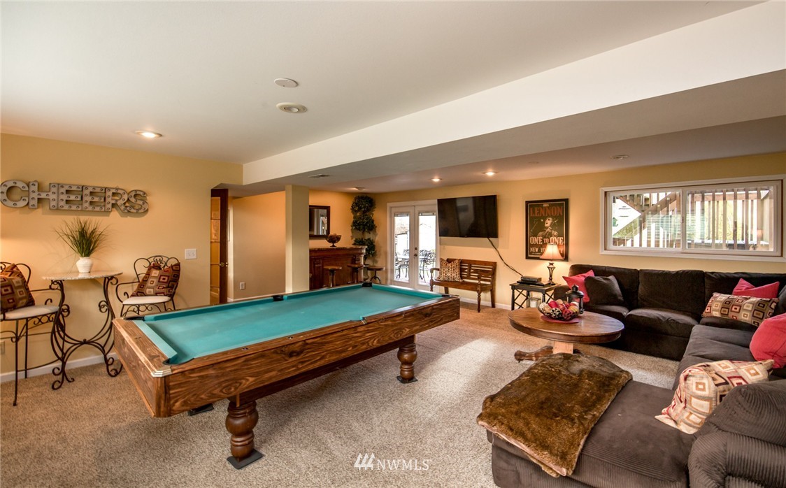 1908 16th Place Southeast Renton, WA 98055 - Photo 14 of 19 Gallery Image 14
