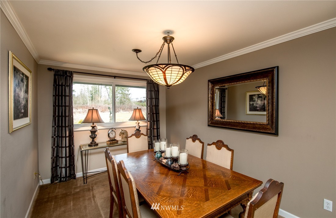 1908 16th Place Southeast Renton, WA 98055 - Photo 5 of 19 Gallery Image 5