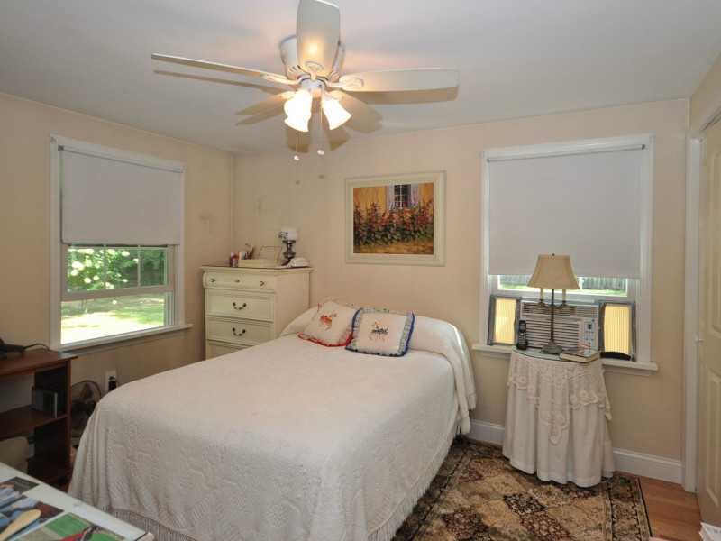 139 Cedar Island Road Narragansett, RI 02882 - Photo 19 of 22 Bedroom.