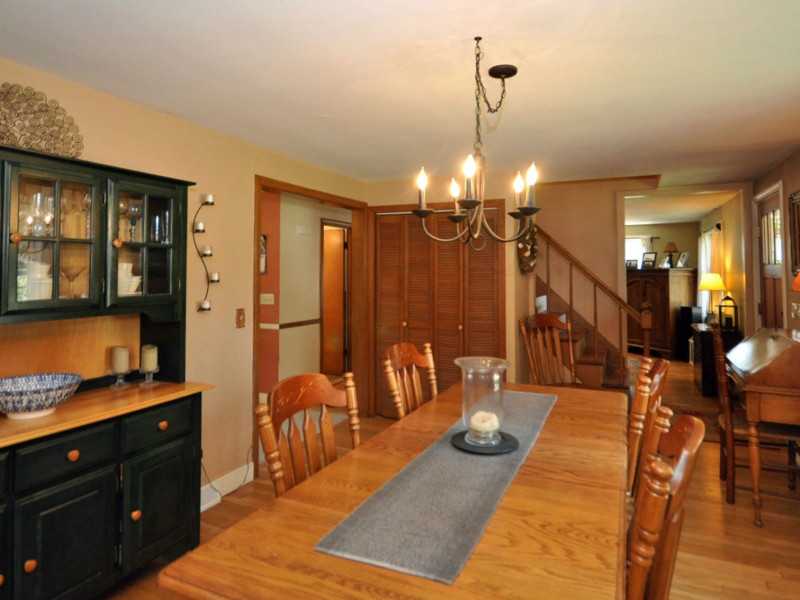 139 Cedar Island Road Narragansett, RI 02882 - Photo 9 of 22 Dining Room.