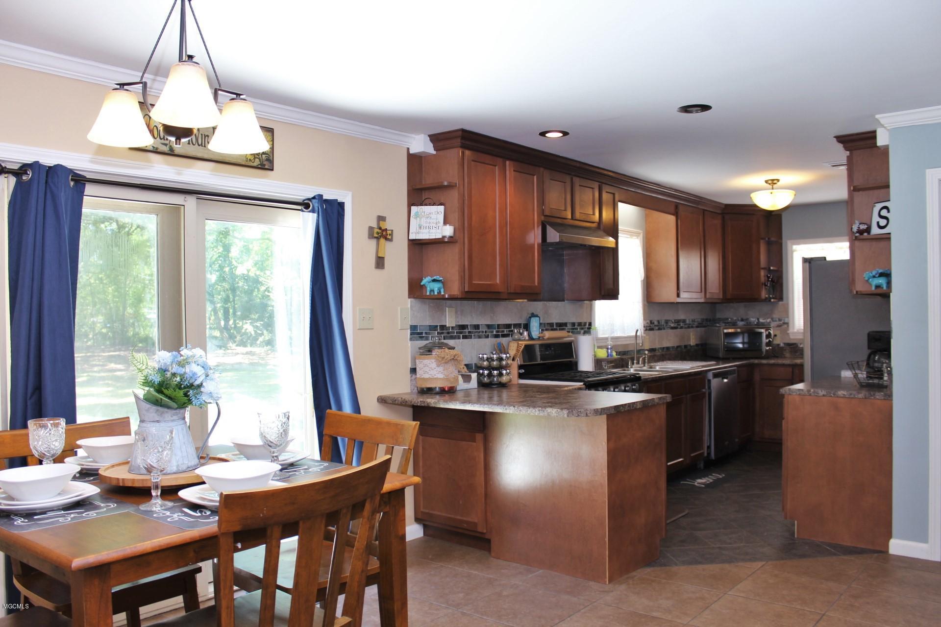 132 Hascal Gunter Road Lucedale, MS 39452 - Photo 12 of 36 12-Kitchen