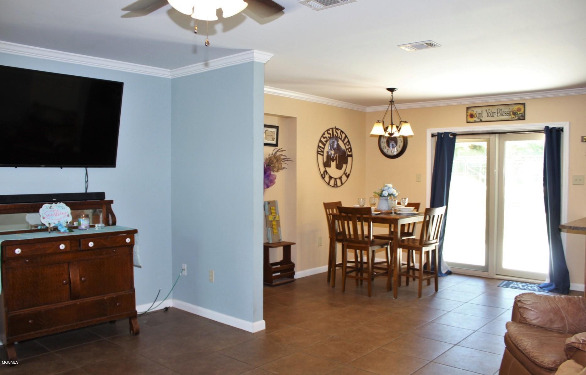 132 Hascal Gunter Road Lucedale, MS 39452 - Photo 14 of 36 14-Dining Room