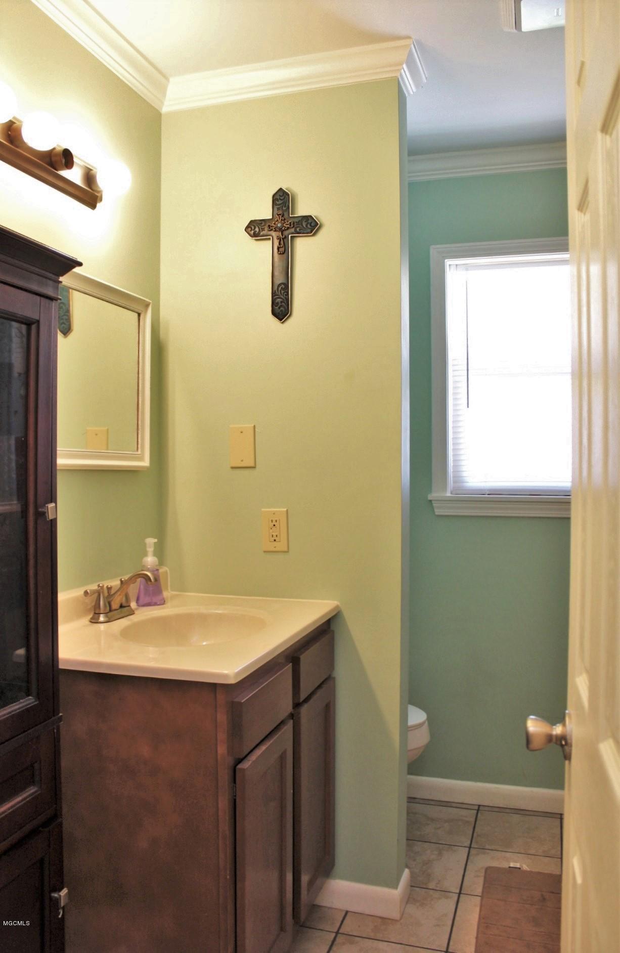 132 Hascal Gunter Road Lucedale, MS 39452 - Photo 27 of 36 27-Full Bath
