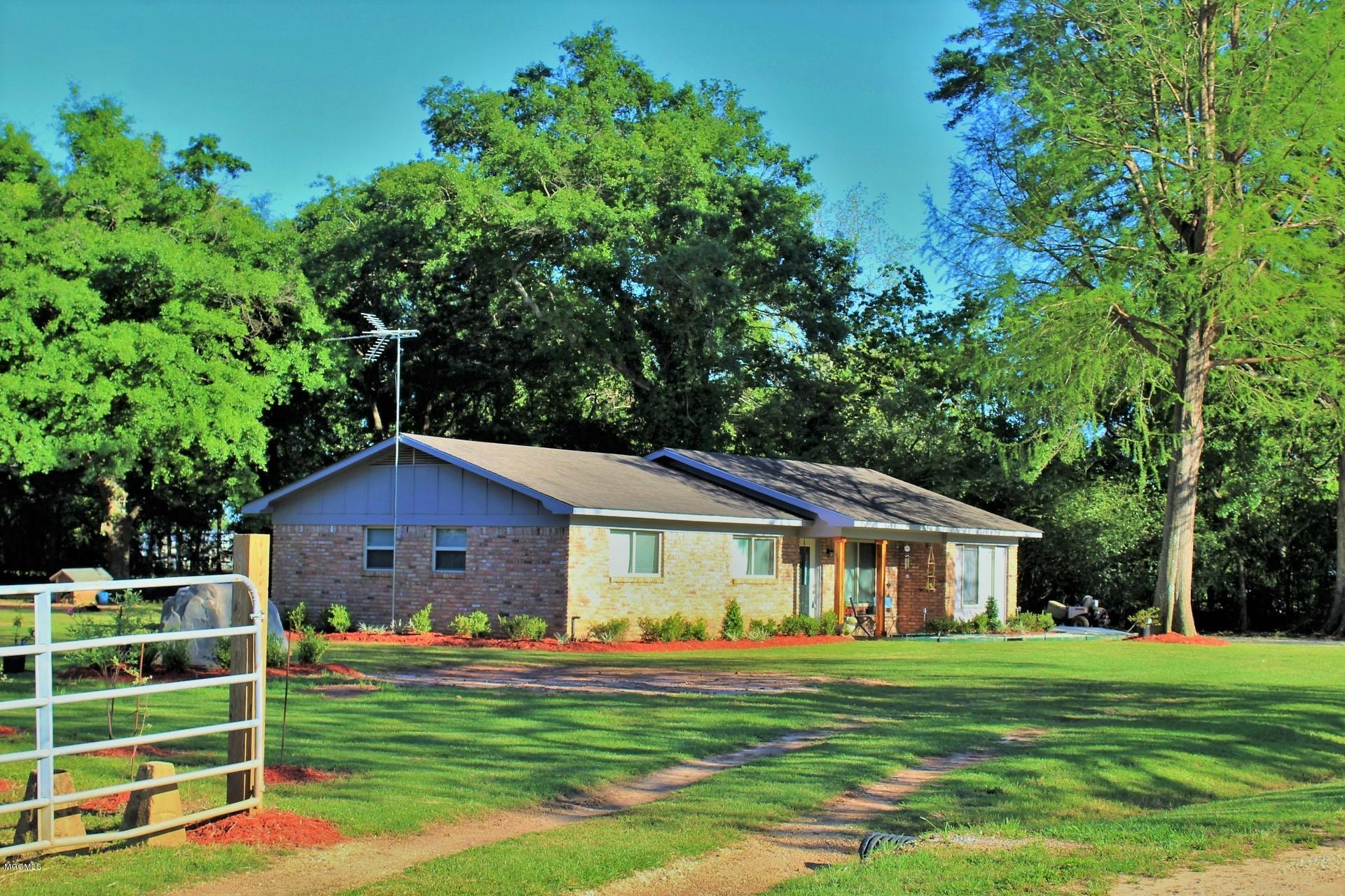132 Hascal Gunter Road Lucedale, MS 39452 - Photo 31 of 36 31-Front