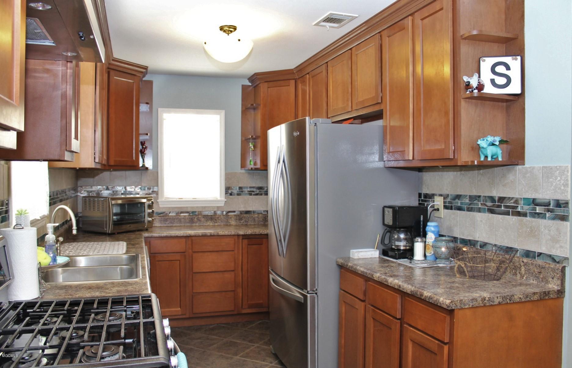 132 Hascal Gunter Road Lucedale, MS 39452 - Photo 9 of 36 9-Kitchen