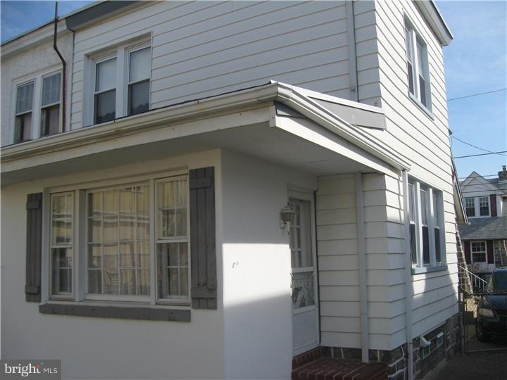158 Overhill Road Upper Darby, PA 19082 - Photo 2 of 9