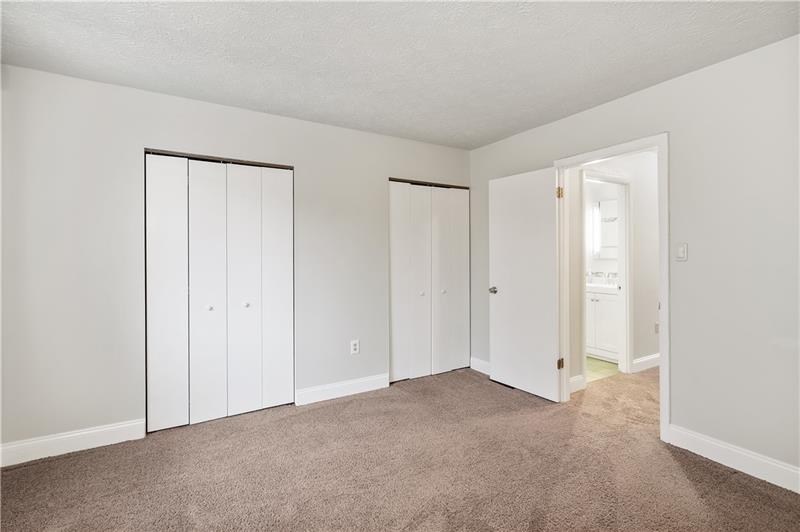 3272 Niagara Square, Unit 122 Pittsburgh, PA 15213 - Photo 15 of 25 Gallery Image 15