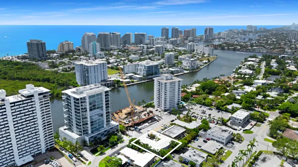 $2,000 | 915 Intracoastal Drive, Unit 5, Fort Lauderdale, FL 33304