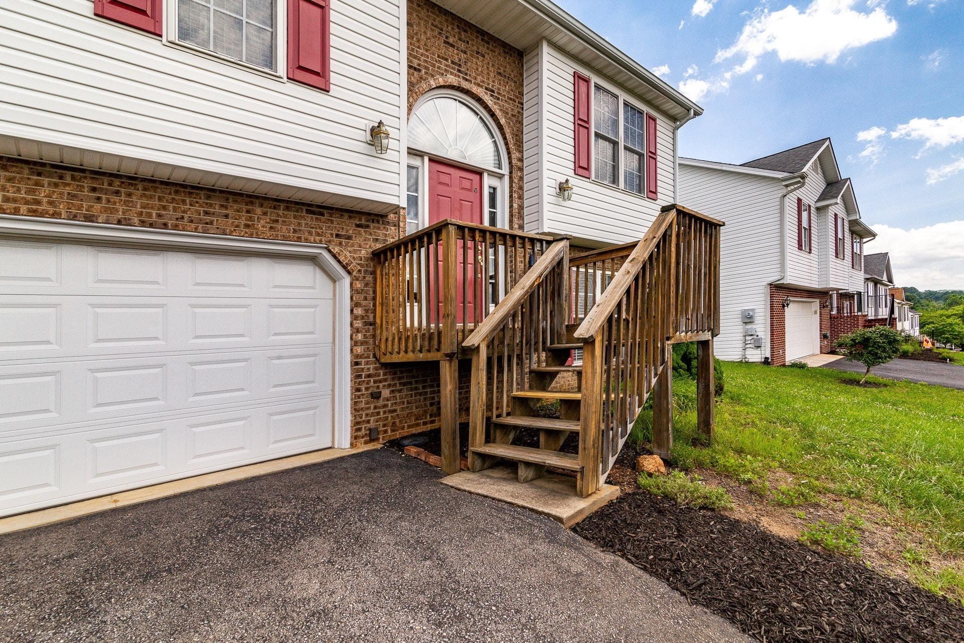 1744 Meadows Road Vinton, VA 24179 - Photo 3 of 36 a view of a house with a yard