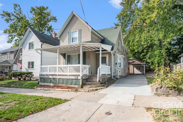 $310,000 | 1411 Union Avenue Northeast, Grand Rapids, MI 49505