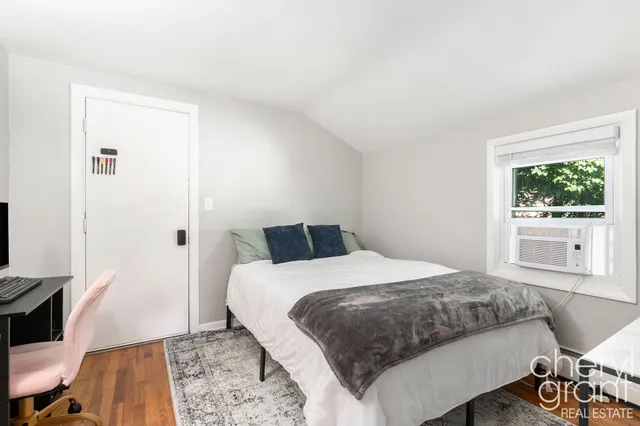 $310,000 | 1411 Union Avenue Northeast, Grand Rapids, MI 49505