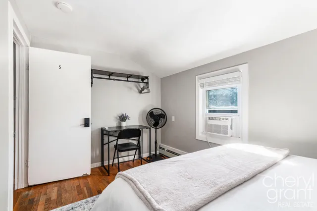 $310,000 | 1411 Union Avenue Northeast, Grand Rapids, MI 49505