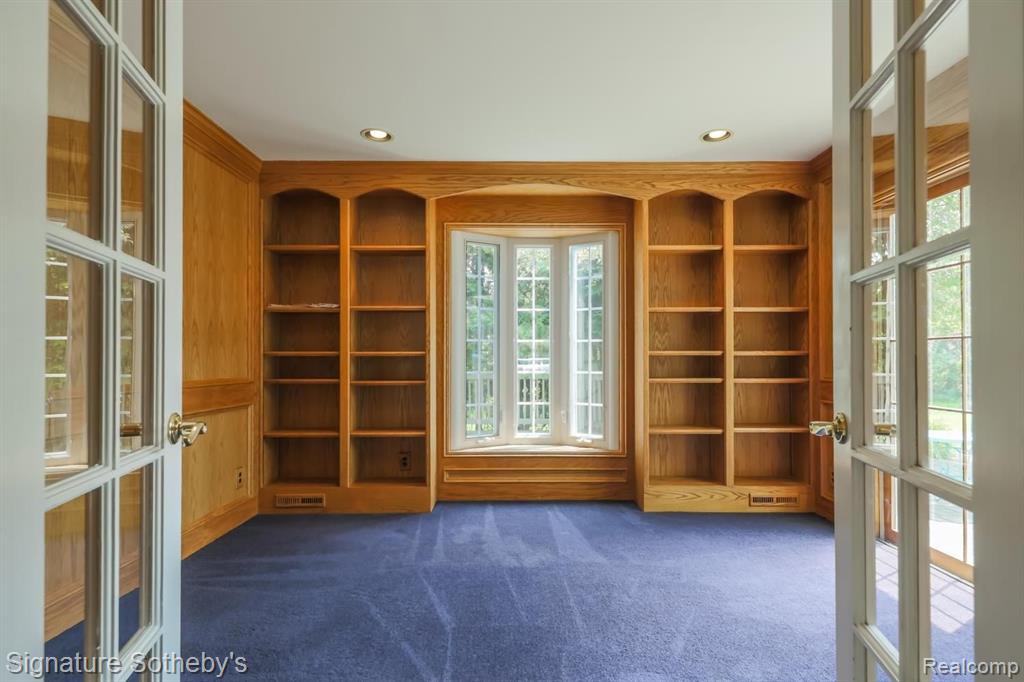 5139 Wing Lake Road Bloomfield Hills, MI 48302 - Photo 8 of 43