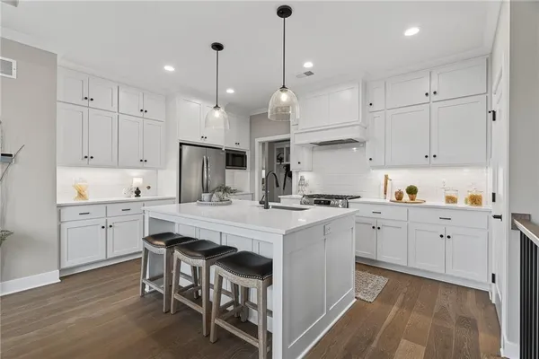 $578,025 | 8217 Aurora Street, Lenexa, KS 66220