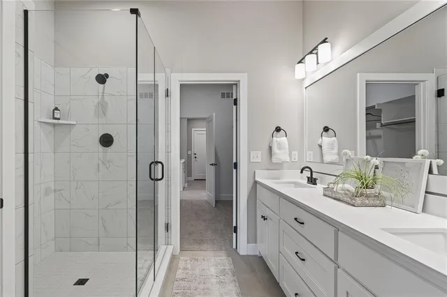 $578,025 | 8217 Aurora Street, Lenexa, KS 66220