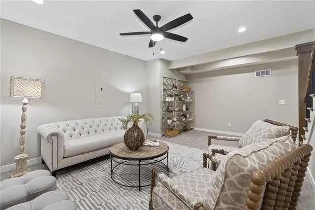 $578,025 | 8217 Aurora Street, Lenexa, KS 66220