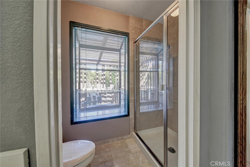 6714 Rhea Avenue Los Angeles, CA 91335 - Photo 25 of 33 Primary Bathroom