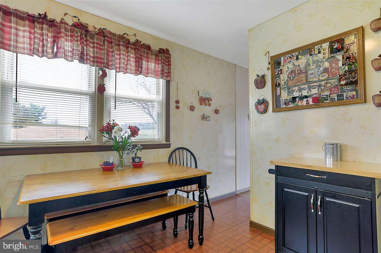 5194 East Prospect Road York, PA 17406 - Photo 11 of 25