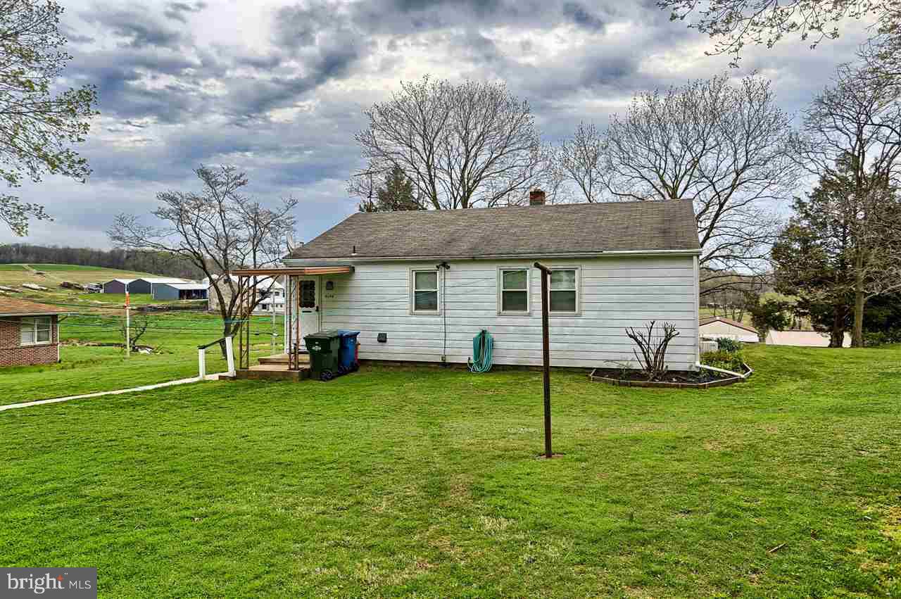 5194 East Prospect Road York, PA 17406 - Photo 3 of 25