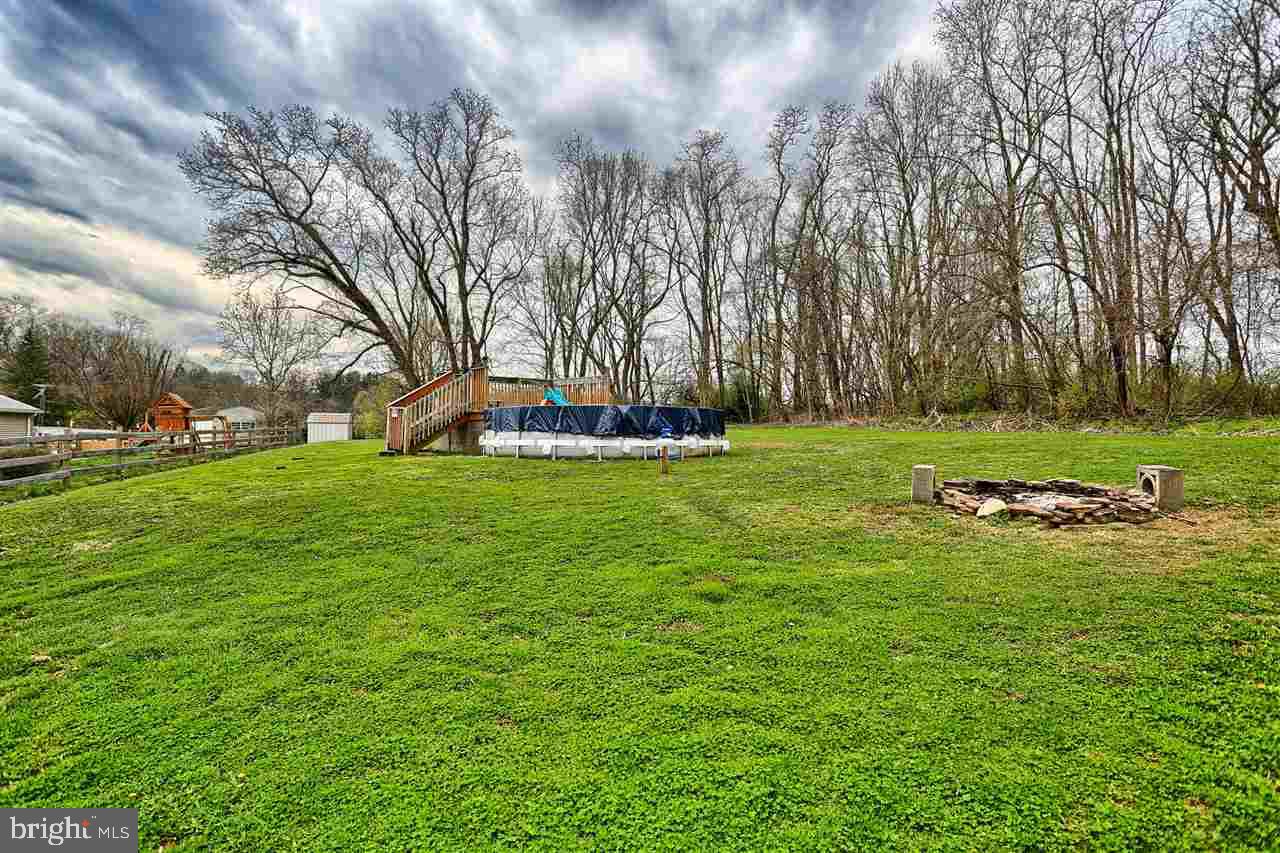 5194 East Prospect Road York, PA 17406 - Photo 4 of 25