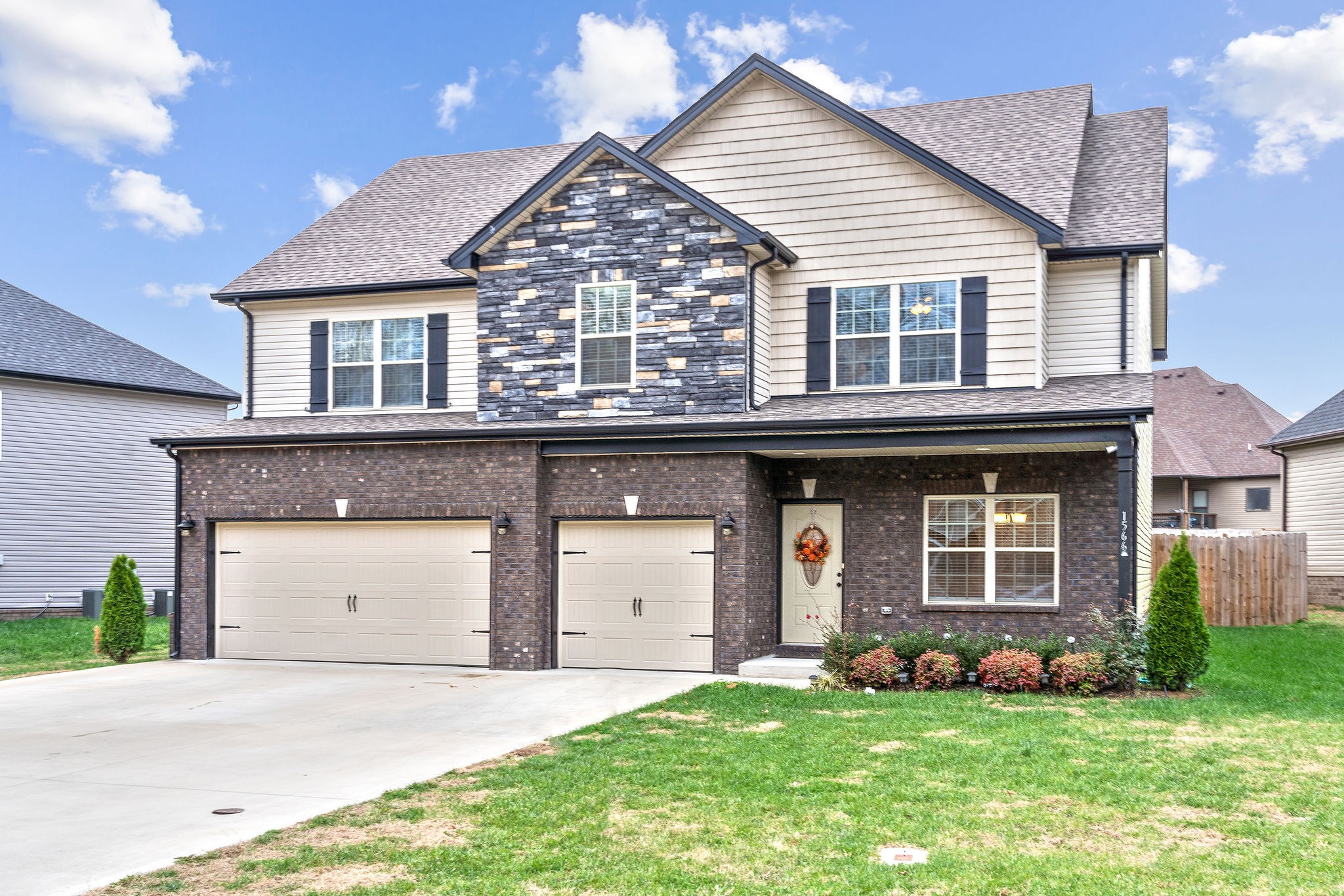 1566 Raven Road Clarksville, TN 37042 - Photo 2 of 33 Gallery Image 2