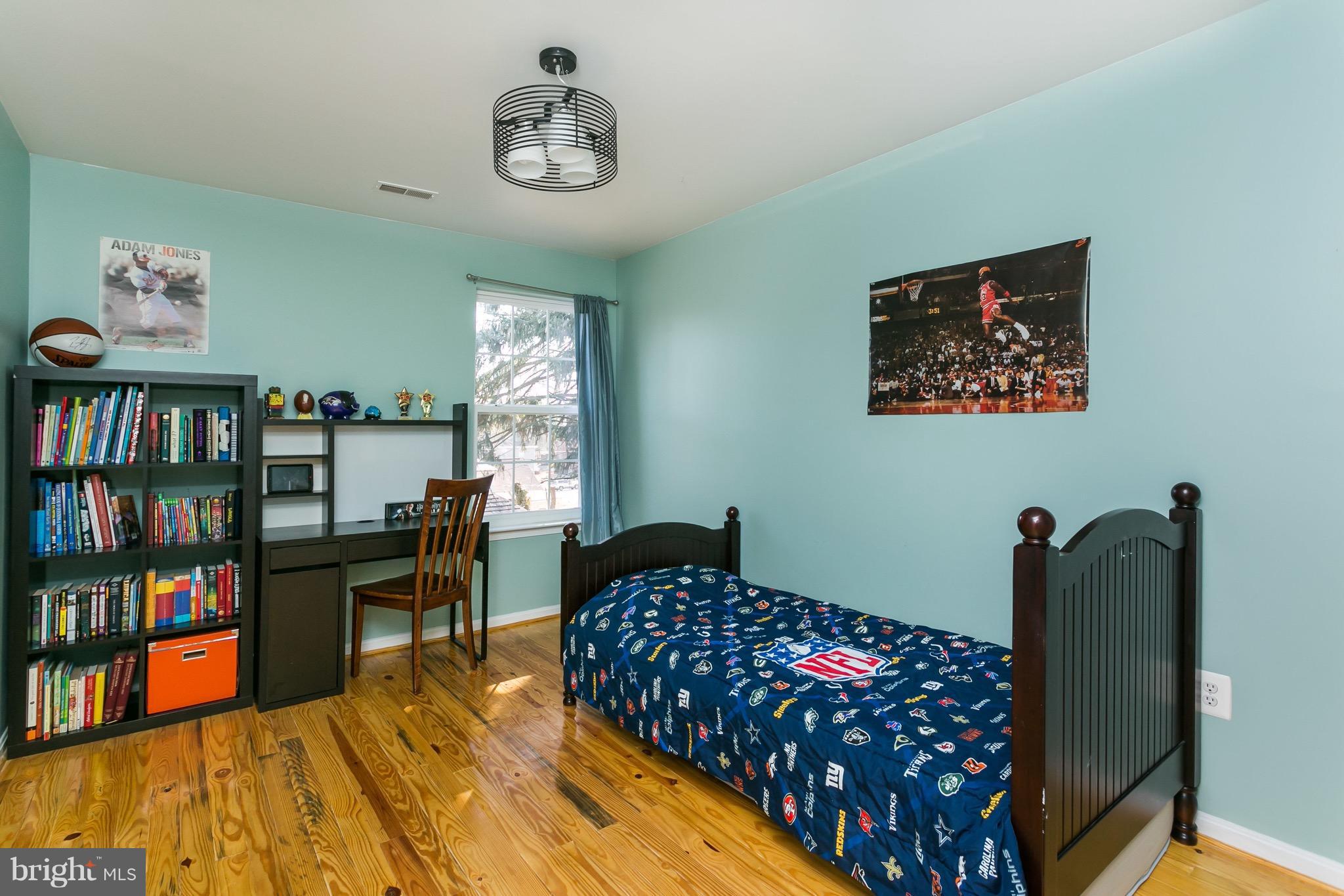 3211 Pinkney Road Baltimore, MD 21215 - Photo 15 of 30 Bedroom