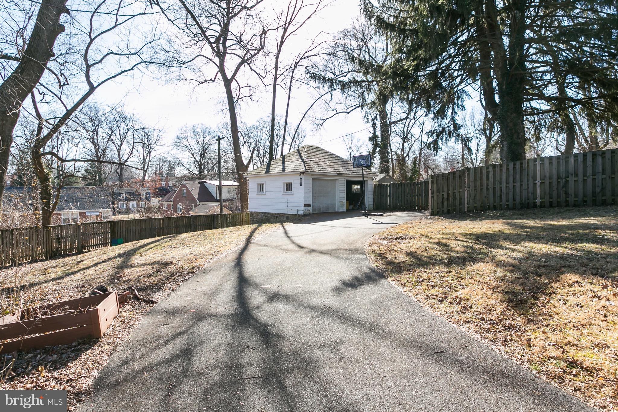 3211 Pinkney Road Baltimore, MD 21215 - Photo 29 of 30 Exterior (Rear)