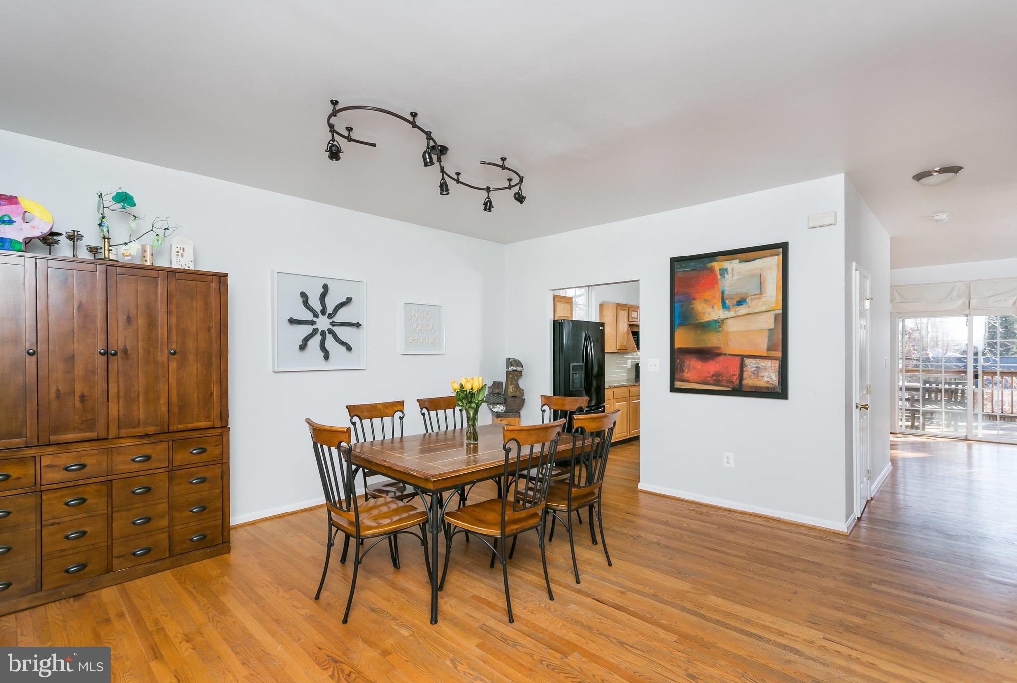 3211 Pinkney Road Baltimore, MD 21215 - Photo 4 of 30 Dining Room