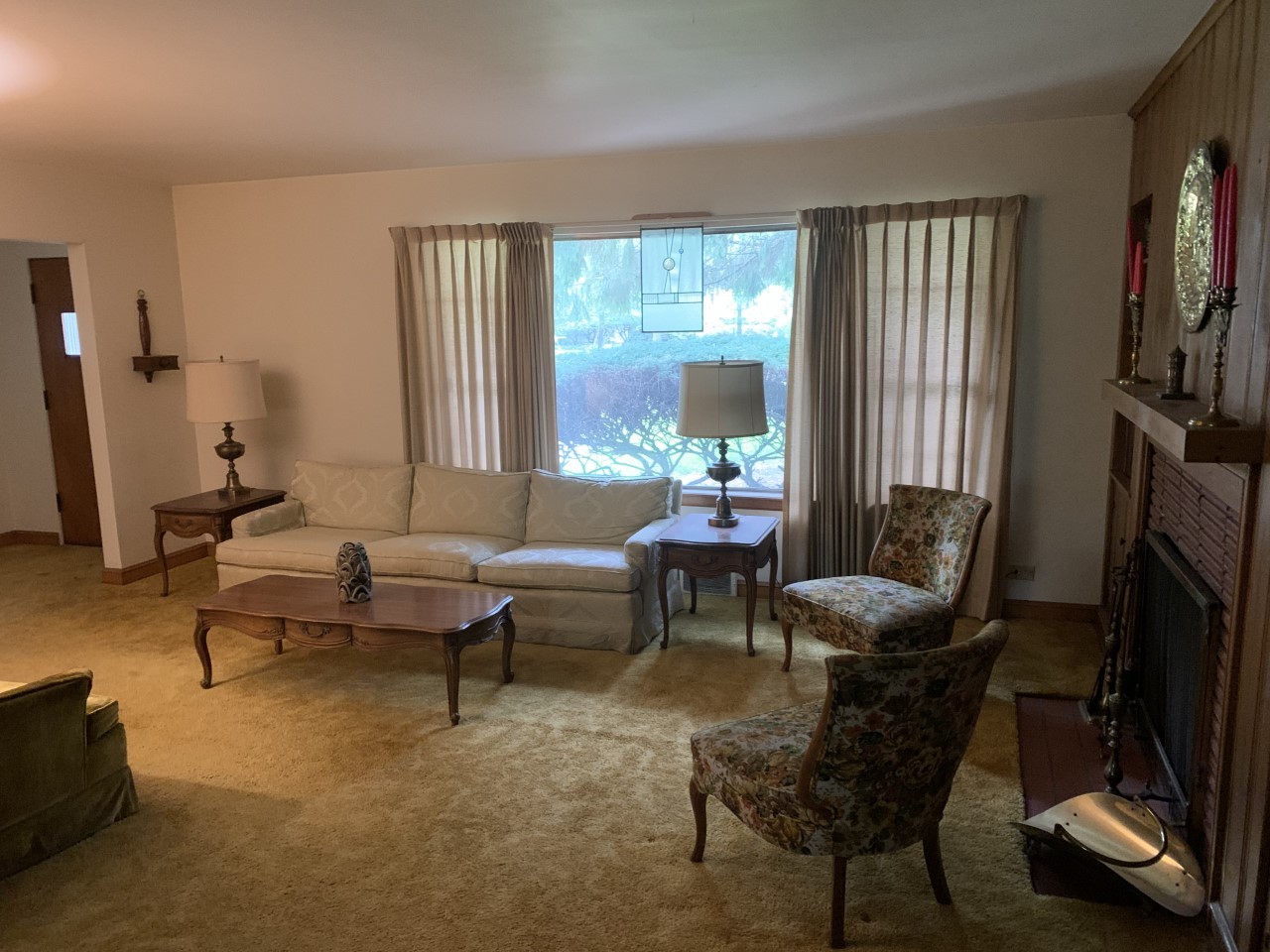 159 Lawton Road Riverside, IL 60546 - Photo 4 of 24
