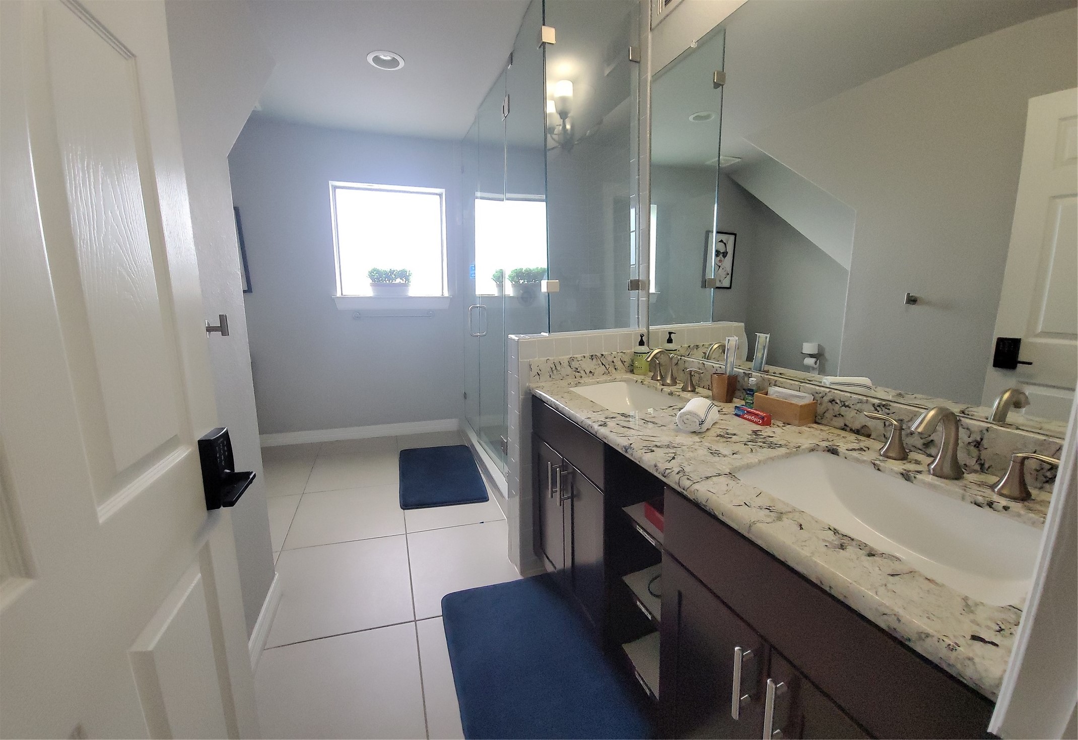 1413 Holly Street, Unit A Houston, TX 77007 - Photo 26 of 33 a bathroom with a double vanity sink and a mirror