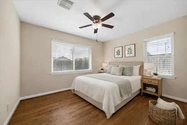 $2,700 | 1607 Willowby Drive, Houston, TX 77008