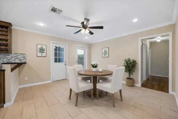 $2,700 | 1607 Willowby Drive, Houston, TX 77008