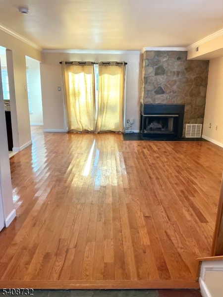 87 Winchester Way Somerset, NJ 08873 - Photo 3 of 20