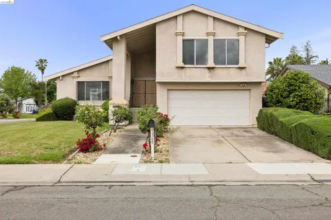 $439,000 | 7360 Meadowgate Drive, Sacramento, CA 95823