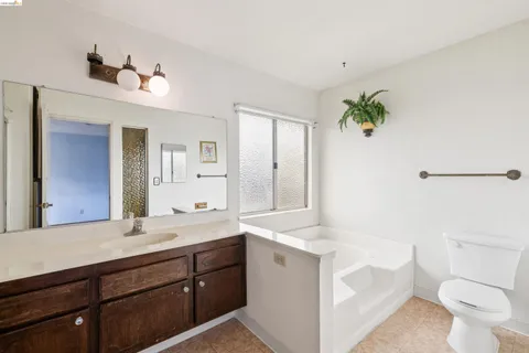 $439,000 | 7360 Meadowgate Drive, Sacramento, CA 95823