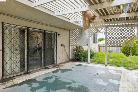 $439,000 | 7360 Meadowgate Drive, Sacramento, CA 95823