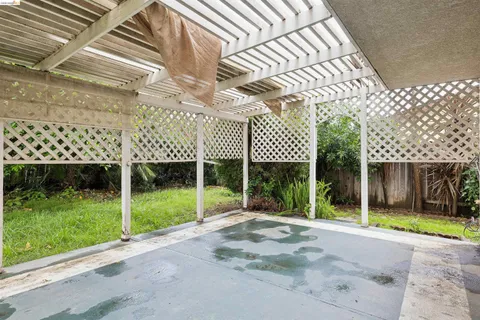 $439,000 | 7360 Meadowgate Drive, Sacramento, CA 95823