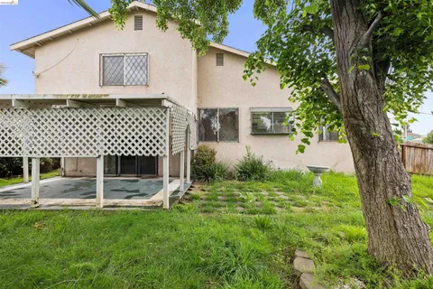 $439,000 | 7360 Meadowgate Drive, Sacramento, CA 95823