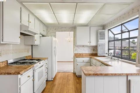 $439,000 | 7360 Meadowgate Drive, Sacramento, CA 95823