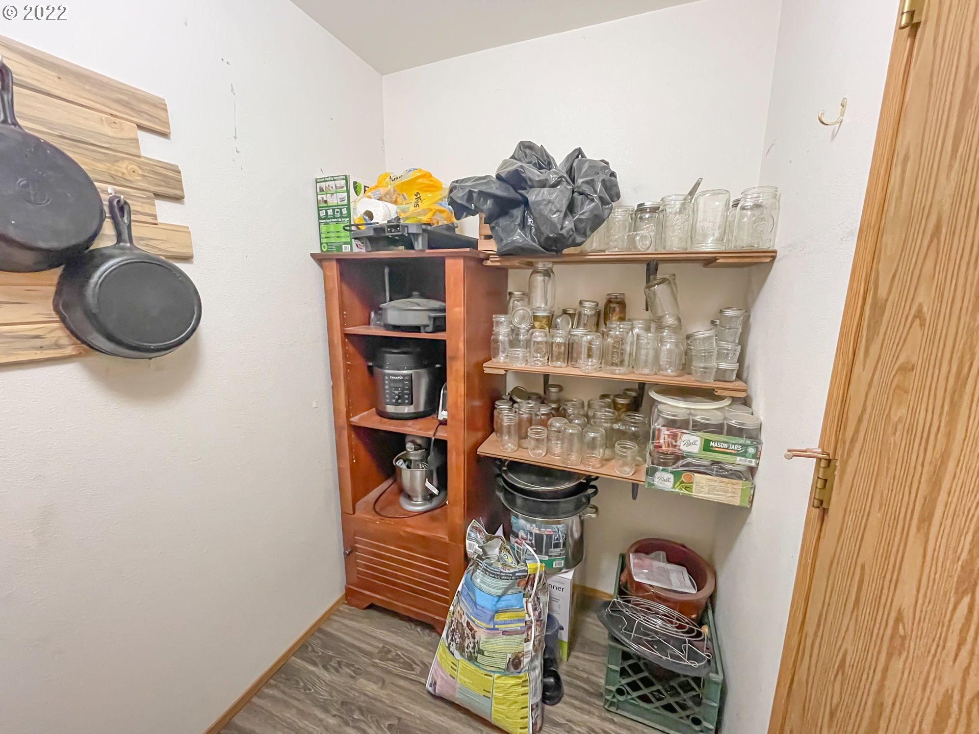 306 Columbia Loop Road Roseburg, OR 97471 - Photo 8 of 17